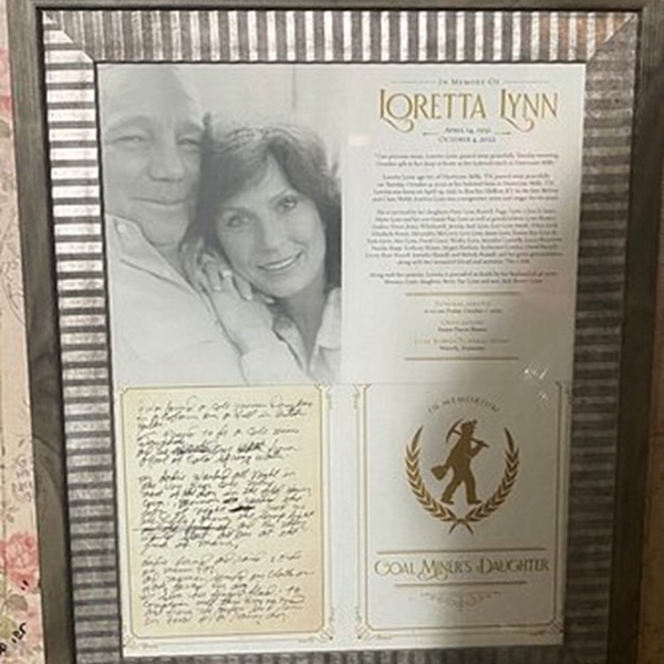 isitors can see personal items, family photographs, and awards that highlight Loretta Lynn's impact on country music and her enduring legacy as a trailblazing artist. 