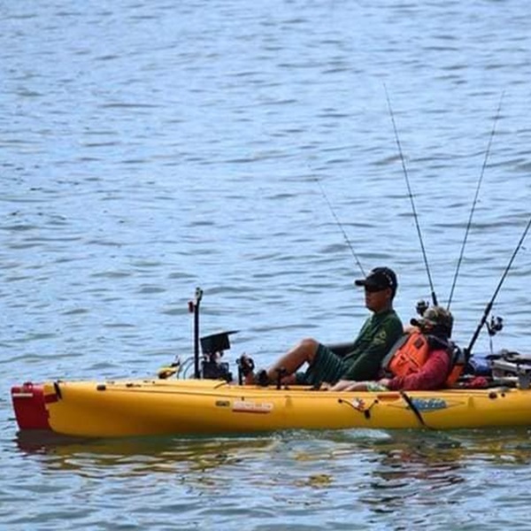 Anglers can fish directly from the shoreline or venture out onto the reefs using kayaks to access deeper waters and target larger fish species. 