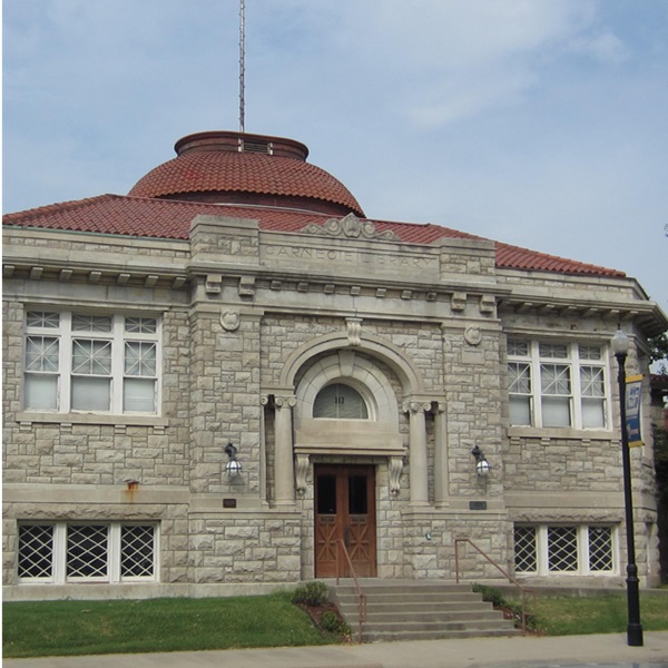 The Carnegie Arts Center, a former Carnegie Library, serves as the center of the city's efforts to preserve and promote the fine arts in Parsons. 