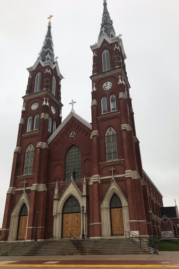 Dyersville Area Chamber of Commerce  - Display Image