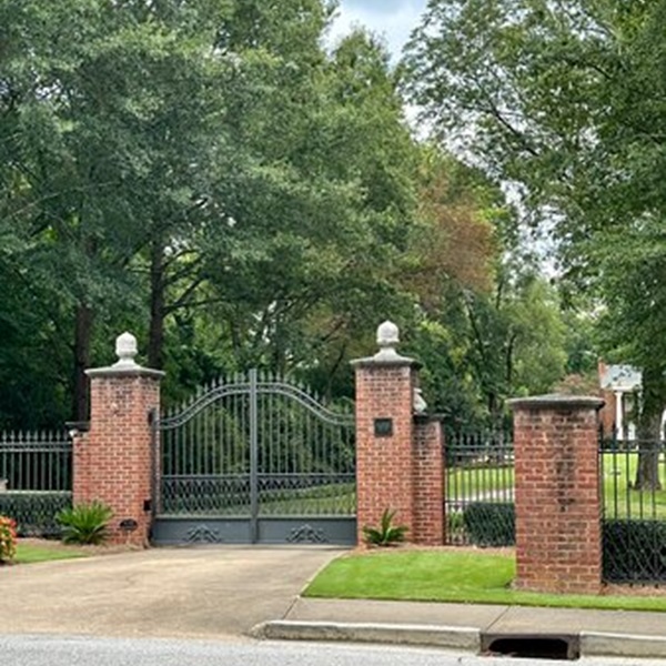 The tours take visitors to iconic sites such as the Lockwood Mansion, Wickery Bridge, Town Square, and Mystic Grill. 