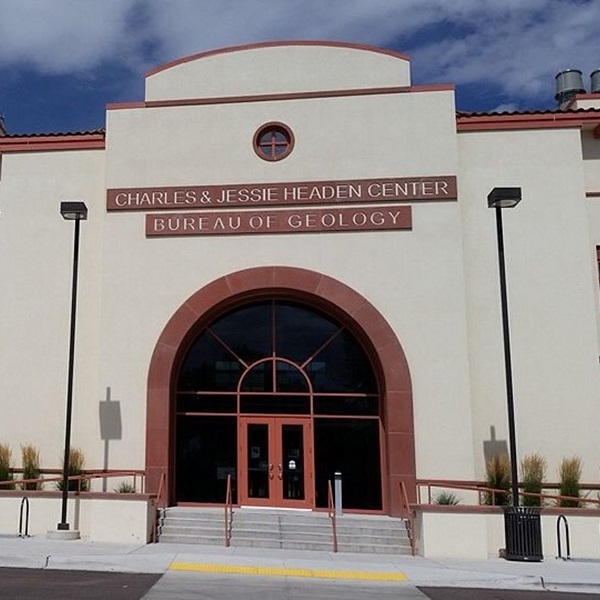 Socorro is home to the New Mexico Institute of Mining and Technology, a leading research university known for its programs in science, engineering, and technology. 