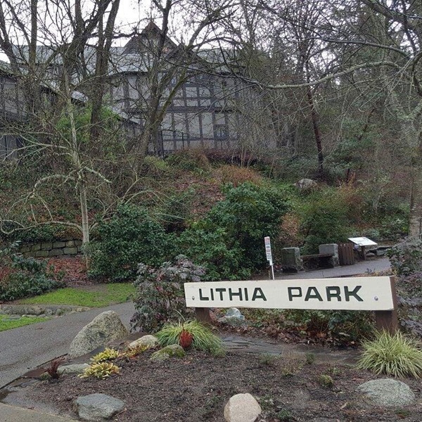Downtown Lithia Park is a 93-acre oasis of greenery and tranquility featuring manicured gardens, meandering trails, and the picturesque Lithia Springs. 