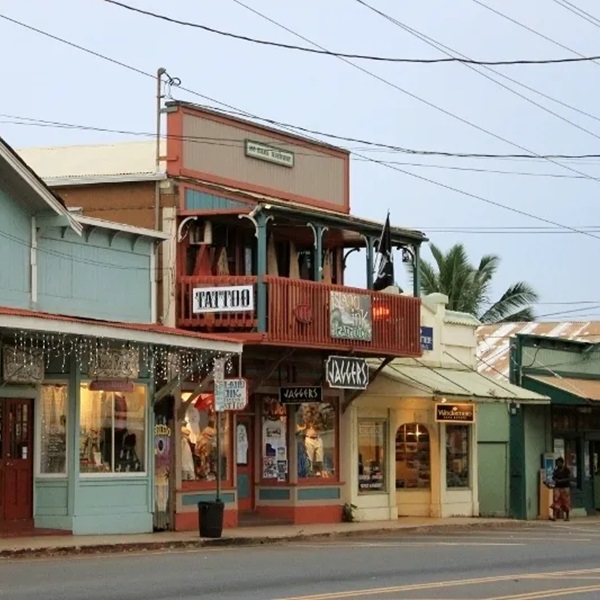 Visiting Hana, Hawaii, offers travelers a chance to experience the natural beauty, cultural richness, and laid-back atmosphere of Maui's easternmost town. 