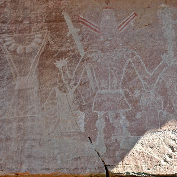 The area is renowned for its rich deposits of dinosaur fossils, ancient petroglyphs, and stunning landscapes carved by the Green and Yampa Rivers. 