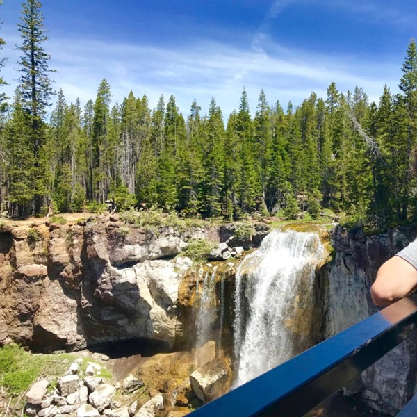 Newberry National Volcanic Monument features fascinating volcanic landscapes, including Paulina Falls. 