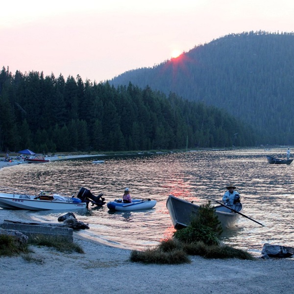 The area is known for its excellent fishing, including East Lake Campground, a popular site for catching trout and kokanee. 