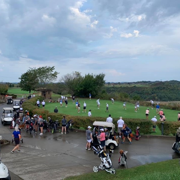 The challenging StoneCrest features significant elevation changes, over 50 sand traps, and five ponds, stretching 7,011 yards from the black tees. 