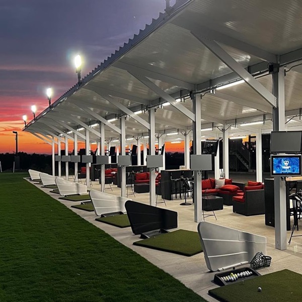 StoneCrest includes a pro shop, club repairs, practice green, and a driving range, all using the newest technology. 