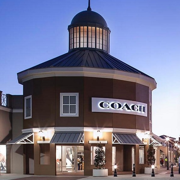 Outlets of Mississippi in Pearl offers shoppers the state’s largest outlet shopping destination.