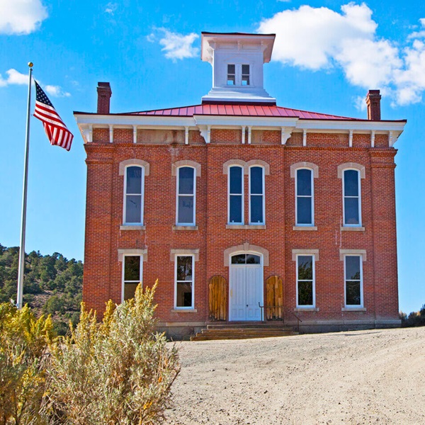 Tonopah's rich history, unique attractions, and excellent stargazing opportunities make it a fascinating destination for visitors. 