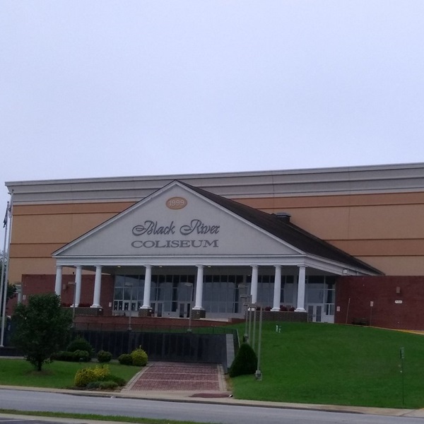 Black River Coliseum is a multi-purpose venue that hosts a variety of events, creating a central hub for entertainment in Poplar Bluff. 