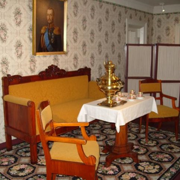 The house's interiors have been restored to reflect the 19th-century period when it was used as the residence and administrative center for the Russian Orthodox Church in Alaska, with furnishings, religious artifacts, and other items on display. 