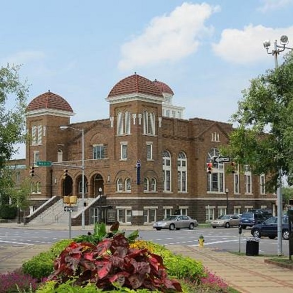 The church's Romanesque and Byzantine-style architecture is also a point of interest, featuring beautiful brickwork, a large central dome, and intricate stained glass windows. 