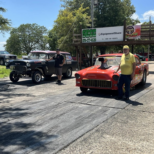 Enjoy the sight of vintage and classic cars both on display and in action, providing a trip down memory lane for car enthusiasts. 