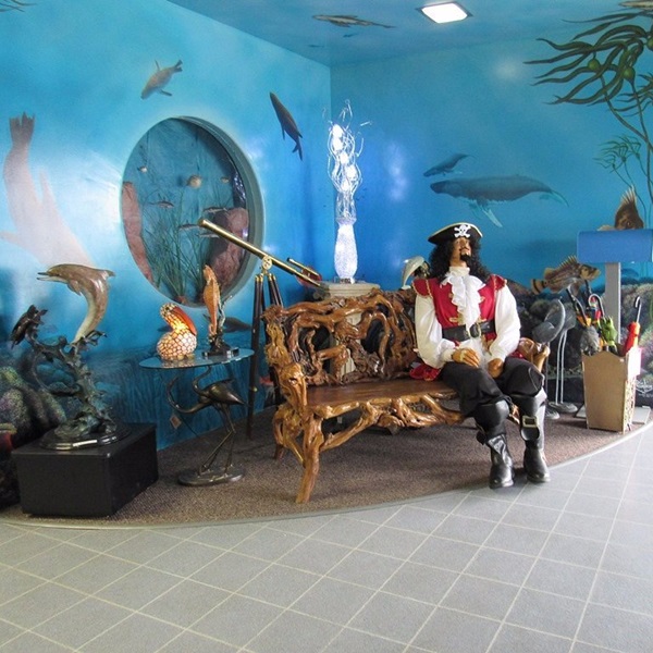 Ocean World is designed to be a family-friendly attraction, offering engaging activities and exhibits suitable for visitors of all ages, including children. 