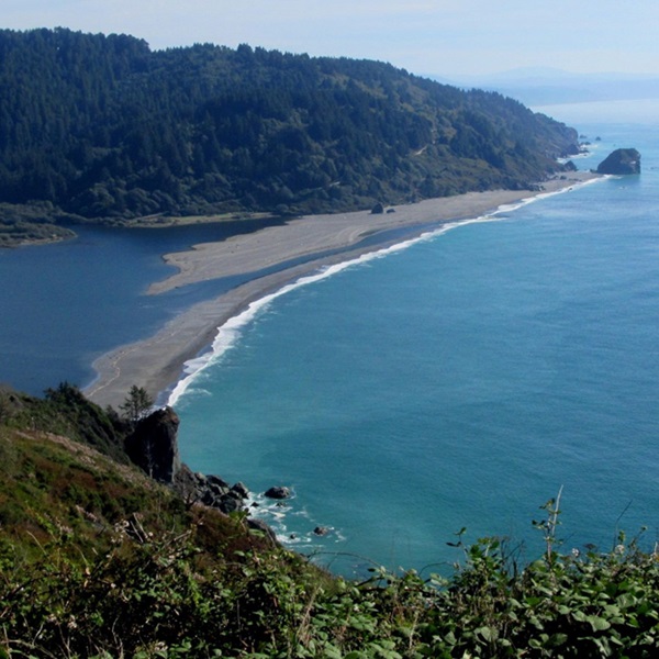 Klamath River Overlook provides breathtaking views of the Klamath River meeting the Pacific Ocean, a prime spot eying nature, including whales during their migration. 