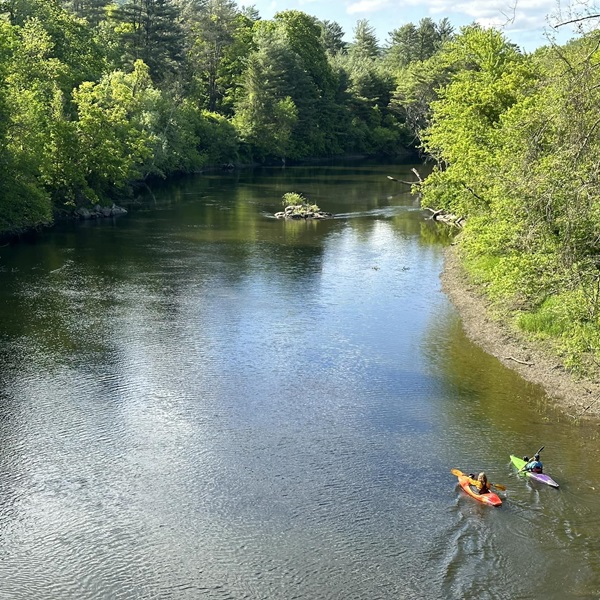 The Housatonic River flows through the picturesque Litchfield Hills of Connecticut, offering stunning views of wooded hillsides, rocky outcroppings, and lush forests. Housatonic 