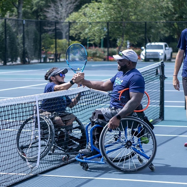 Sea Colony offers a variety of tennis clinics, lessons, and workshops led by experienced professionals, catering to beginners through advanced players. 