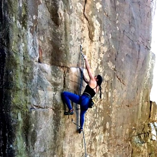 Routes cater to all skill levels, from beginners to seasoned climbers. Horseshoe 