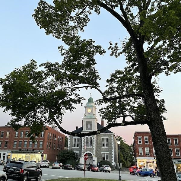 The Litchfield Historic District includes over 500 buildings, many dating back to the 18th and 19th centuries. 