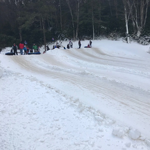 Visitors can enjoy multiple tubing lanes of varying lengths and speeds, providing excitement for all ages. 
