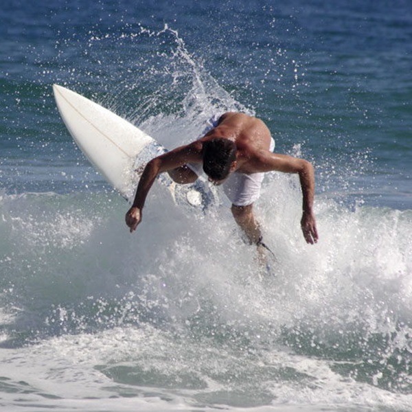 The best time to surf at Corolla Beach is during hurricane season (August to October), when swells generated by offshore storms produce larger, more powerful waves. 
