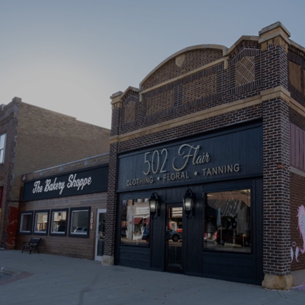 Oakes has a quaint downtown area with several historic buildings housing local businesses, shops, and eateries, giving visitors a glimpse into the town's character. 