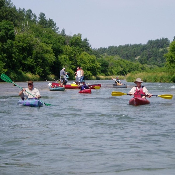 Niobrara River rafting near Valentine offers outdoor enthusiasts an unforgettable journey through one of the most scenic and ecologically diverse waterways in the Midwest. 