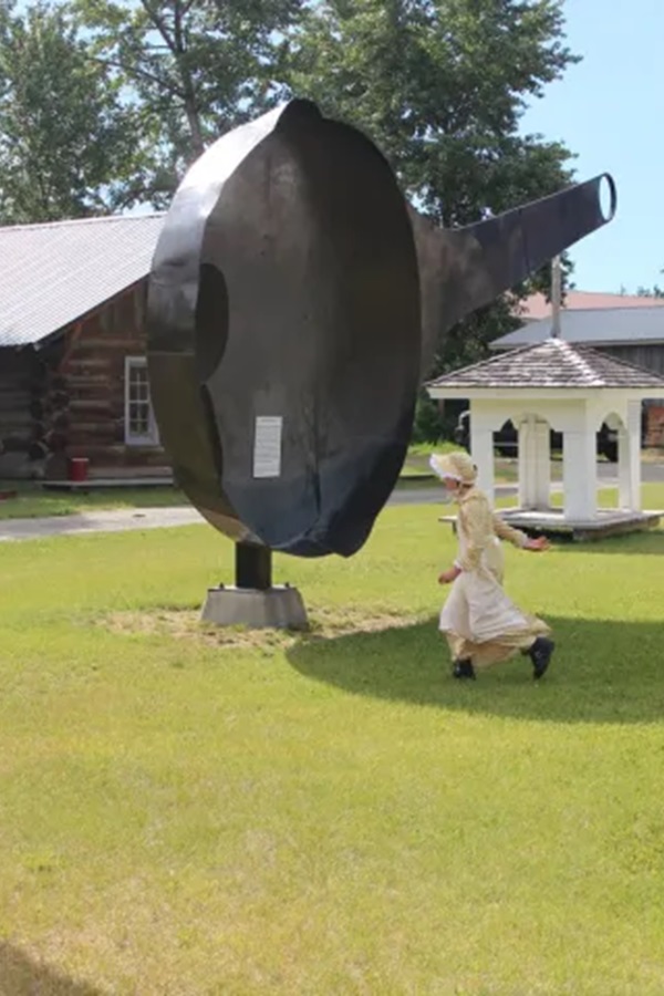 Paul Bunyan's Frying Pan  - Display Image