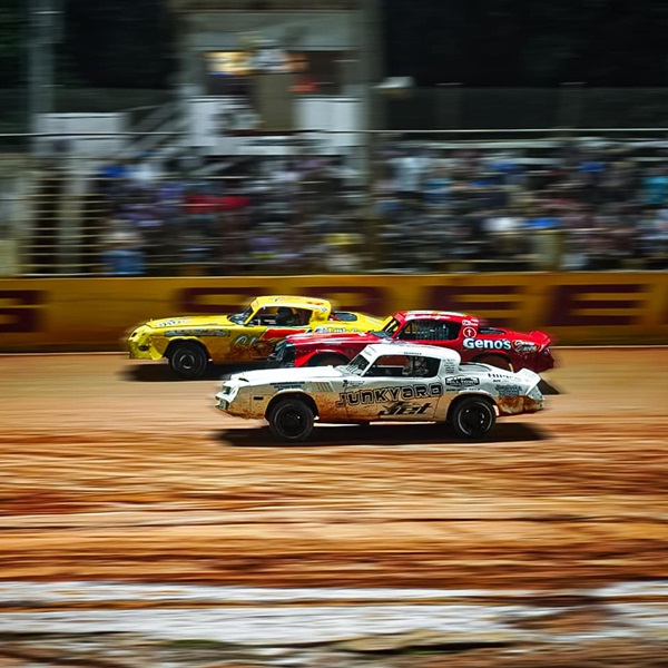 A local dirt racetrack known for its exciting short-track racing events, hosting many racing classes including Late Models, Modifieds, and Stock Cars. 