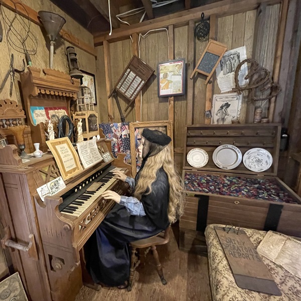 The site features educational exhibits on the geology of the Blue Ridge Mountains and the history of mining in North Carolina. 