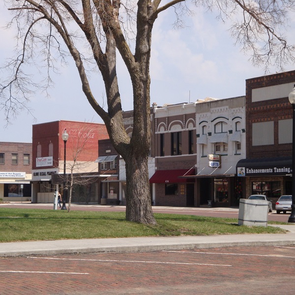 Fairbury’s downtown area is a well-preserved historic district with brick streets, vintage storefronts, and a variety of local shops, boutiques, and restaurants. 