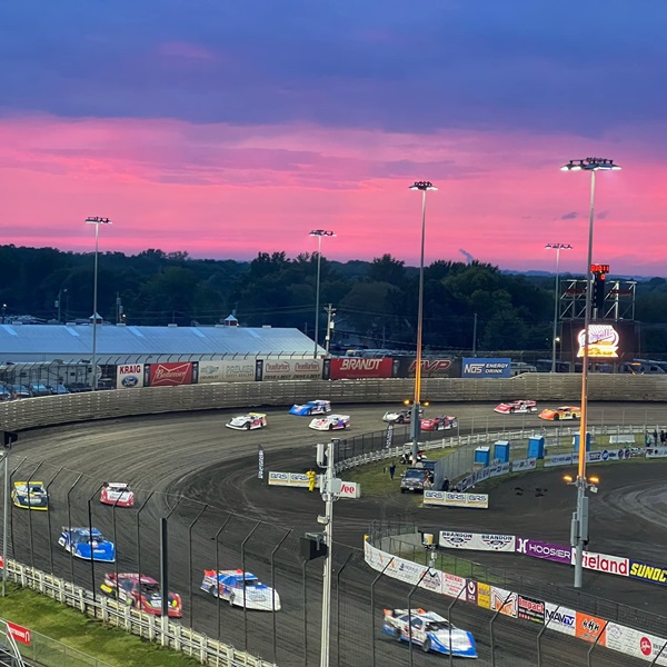 Knoxville Raceway   - Webpage Image