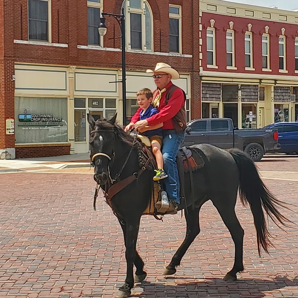 The museum offers educational programs to school groups, scout troops, and history enthusiasts, who can participate in interactive learning experiences and demonstrations. 