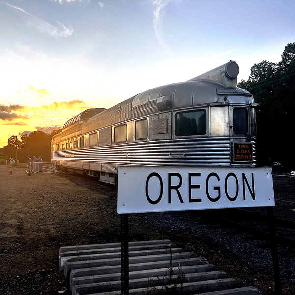 Located just outside of Oregon, Lowden State Park is renowned for its stunning natural beauty, including towering bluffs and lush forests. 