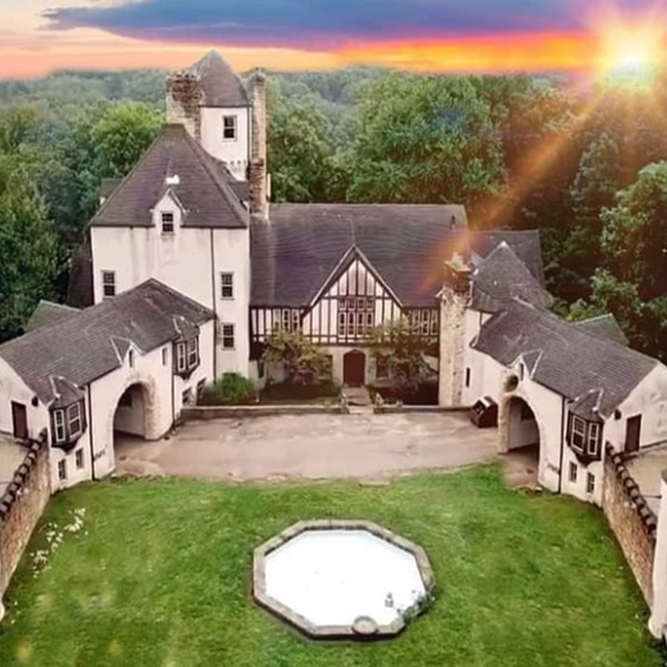 Stronghold Castle is a magnificent stone castle nestled amidst scenic woodland where visitors can explore the castle's architecture and grounds. 