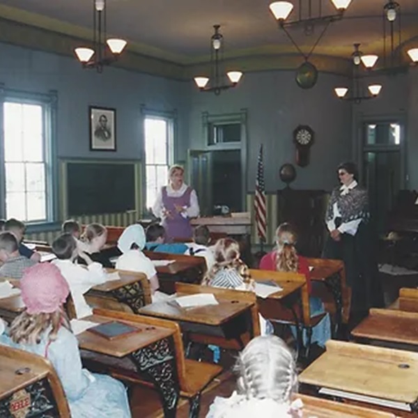 The school offers interactive programs and guided tours led by knowledgeable staff and volunteers. 