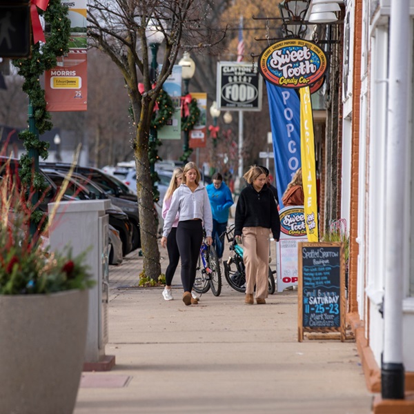 Morris features a charming historic downtown area with beautifully preserved architecture, local boutiques, and restaurants. 