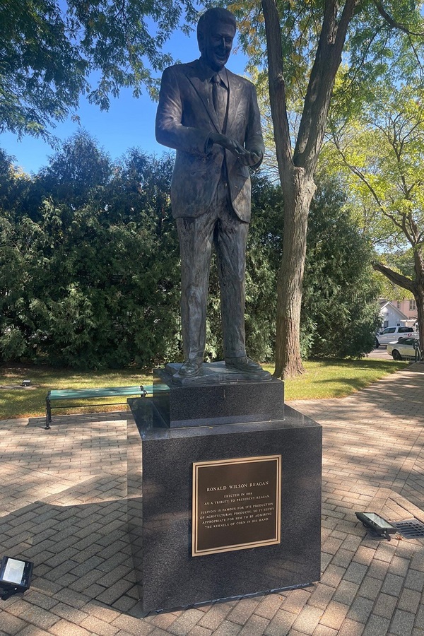 Ronald Reagan Childhood Home     - Display Image