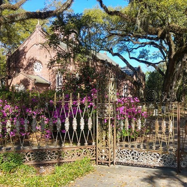 One of the oldest Protestant churches in the state, Grace Episcopal Church is noted for its Gothic Revival architecture and historic cemetery. 