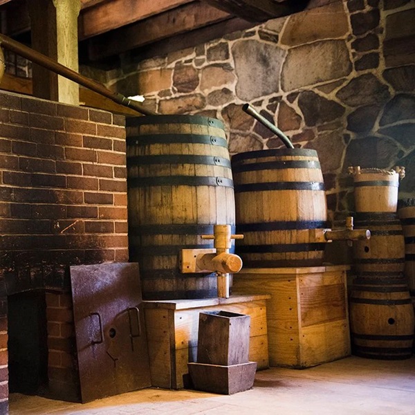The museum often hosts tastings and demonstrations, allowing visitors to sample a variety of bourbons and learn from experts. 