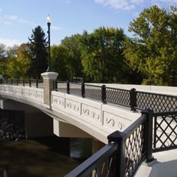 Bender Park is a popular local park that offers recreational activities such as walking trails, picnic areas, and playgrounds. 