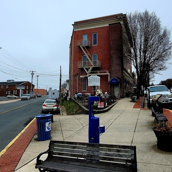 The town served as a vital transportation hub for both land and water routes, allowing troops and supplies to be moved efficiently between the northern and southern theaters of the war. 
