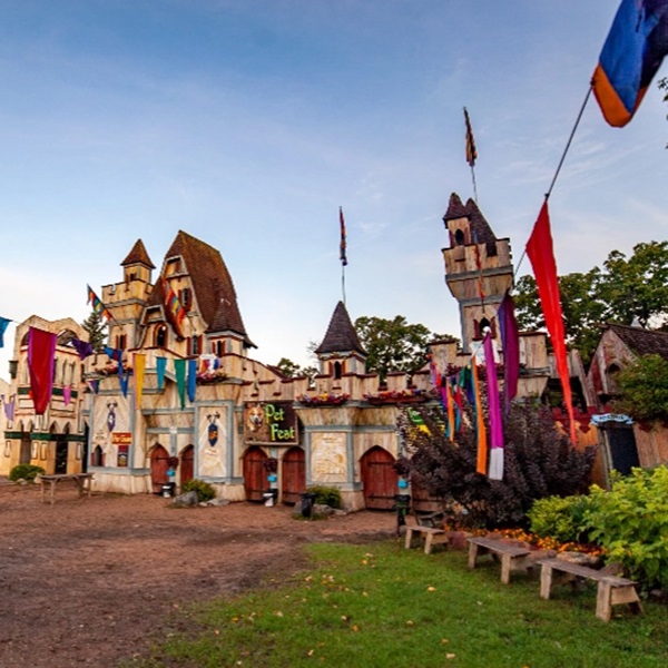 The Minnesota Renaissance Festival creates a vibrant and bustling 16th-century English village, complete with period costumes, authentic music, and interactive performances. 
