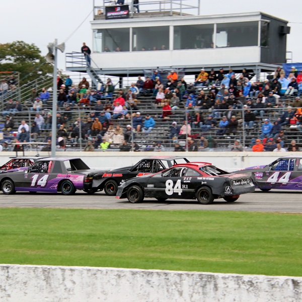 Attendees can enjoy thrilling oval track racing events, including the NASCAR Whelen Modified Tour and Late Model races, among other regional and national series. 