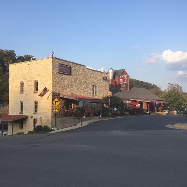 The downtown area is listed on the National Register of Historic Places, featuring beautifully preserved buildings that house boutique shops, art galleries, and cozy cafes. 