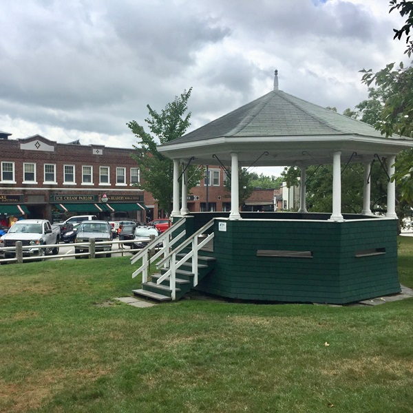 Plymouth’s downtown area is charming, with historic buildings, locally-owned shops, restaurants, and a quaint commons. 