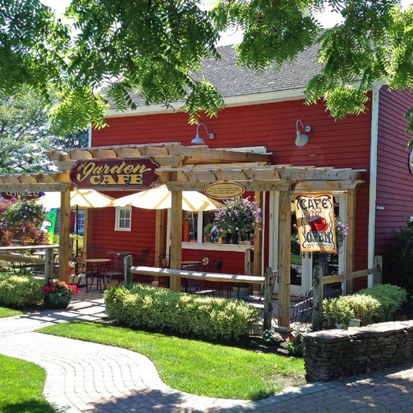 These events may include art fairs, music festivals, historical reenactments, and holiday celebrations that bring residents and visitors together in a spirit of camaraderie and fun. 