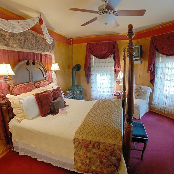 Historic Scanlon House Bed and Breakfast Inn   - Webpage Image